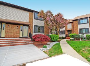 880 Robin Rd #880, Hillsborough, NJ 08844