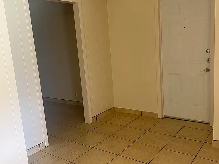 1310 Meadowlane Dr — Photo 8