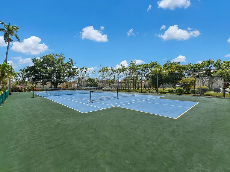 6815 Sandtrap Dr — Photo 21