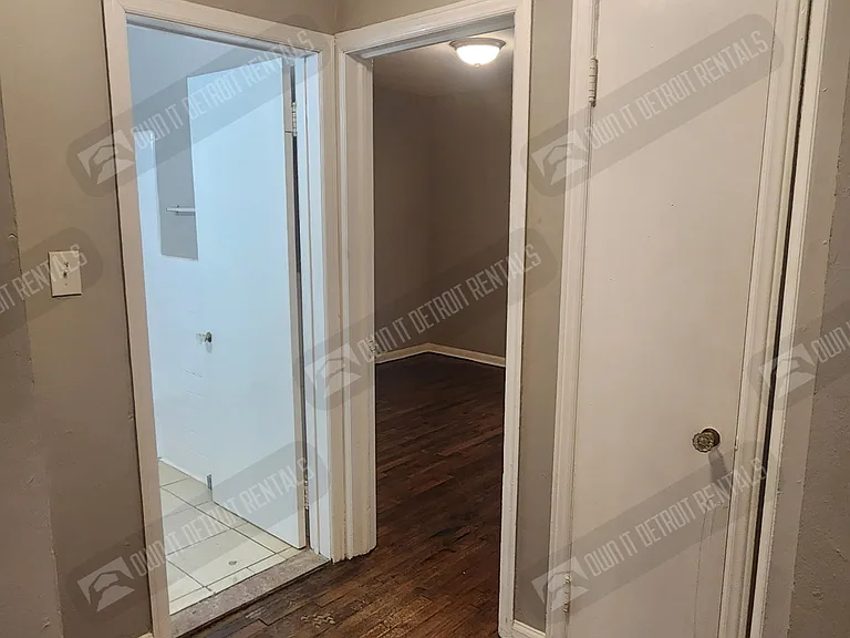3666 Devonshire Rd — Photo 17