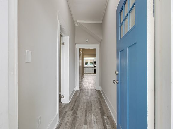 5th image of 1007 E Park Ave #1