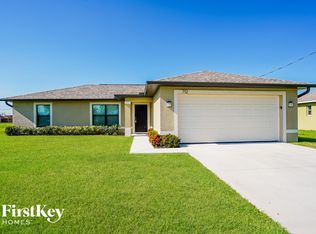 712 NE Van Loon Ln, Cape Coral, FL 33909