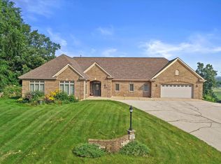 S94W23620 Kunzendorf COURT, Big Bend, WI 53103