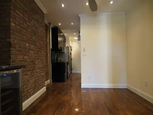 Rented by Centennial Properties NY | media 20