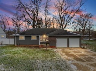 6486 Charles Rd, North Olmsted, OH 44070