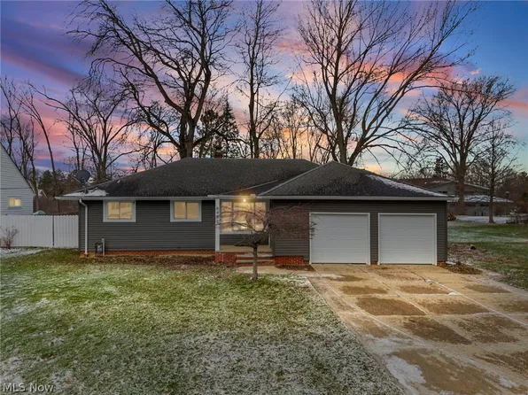 6486 Charles Rd, North Olmsted, OH 44070