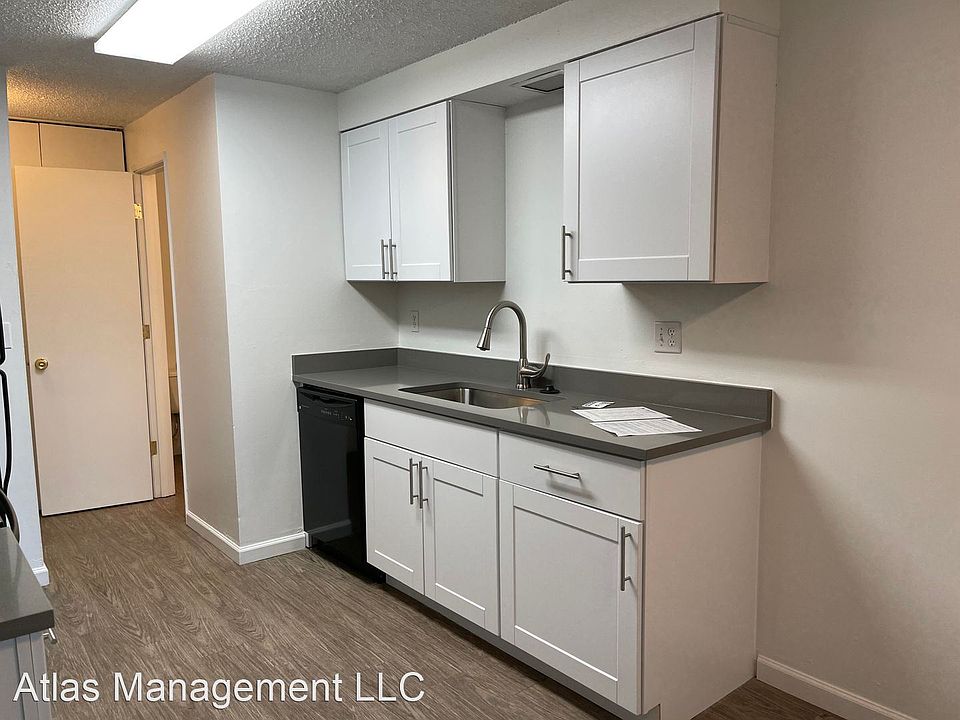 1st image of 3552 SE Westview Ave #12177550