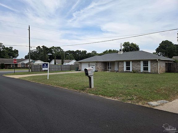 4th image of 7201 Mier Henry Rd