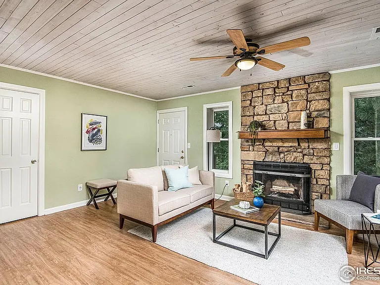 6174 Willow Ln — Photo 5