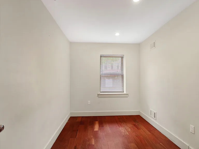 1147 Decatur St #1 — Photo 9