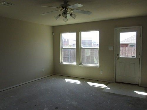 3rd image of 2148 Burnside Dr