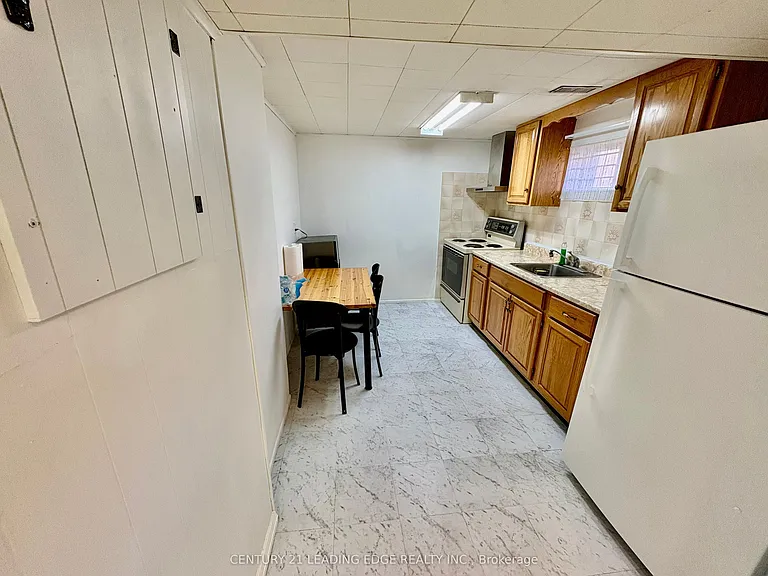 48 Snowball Cres #LOWER — Photo 5