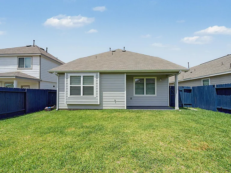 13820 Goldeye Dr — Photo 28