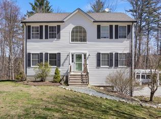 28 Whitneys Way, Newbury, NH 03255