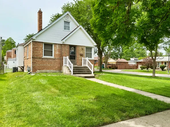 600 8th Ave, La Grange, IL 60525