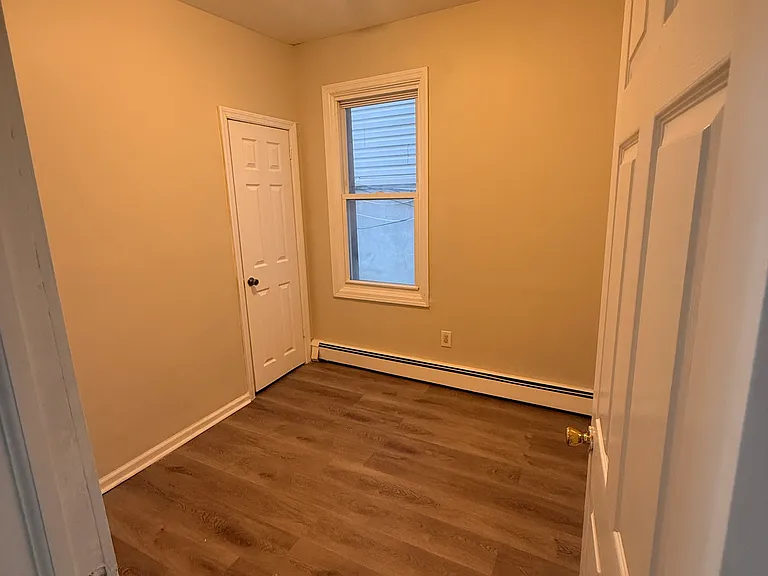 16 Willoughby St #1 — Photo 4