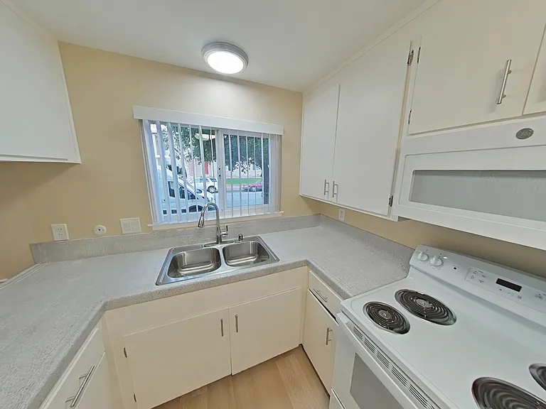 786 Reseda Dr #6 — Photo 11