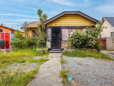 549 W 108th St, Los Angeles, CA, 90044