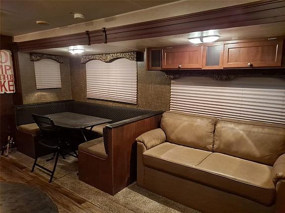 3rd image of 34 Cedar Dr