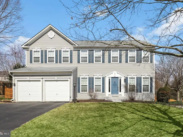 405 Gatepost Ct, Purcellville, VA 20132