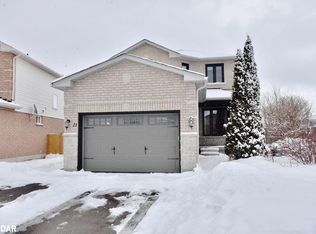 21 Hemlock Ct, Barrie, ON L4N9N5