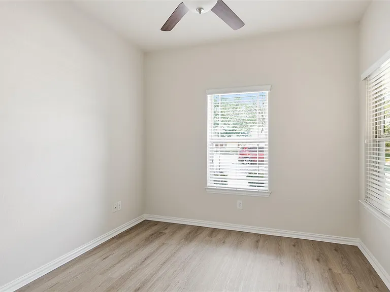 2601 Rough Berry Rd — Photo 24