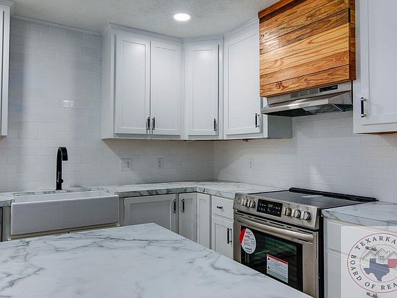 5th image of 1611 Rosewood St