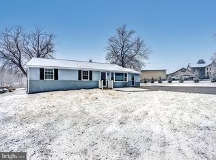 4161 Walters Hatchery Rd, York, PA 17408