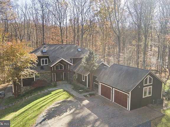 3rd image of 10755 Riverscape Run