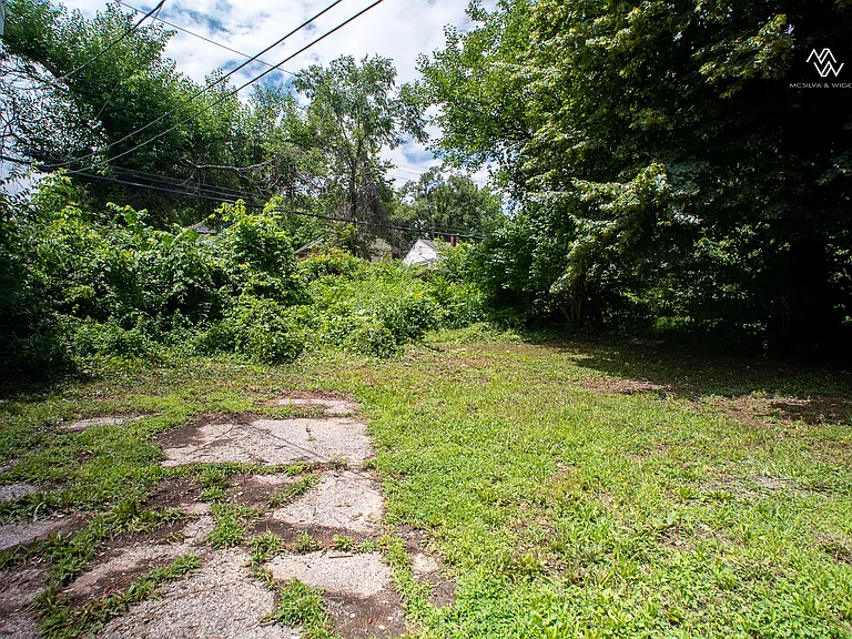 5134 Bellefontaine Ave — Photo 18