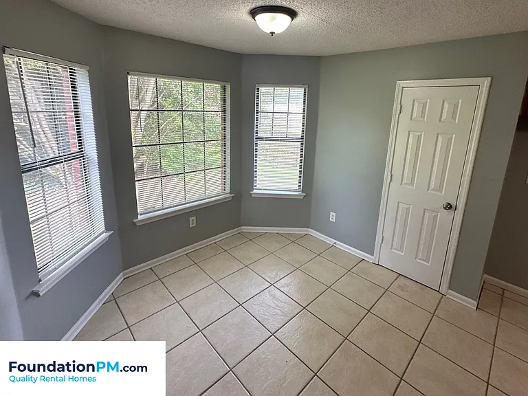 5407 Riverdale Rd — Photo 6