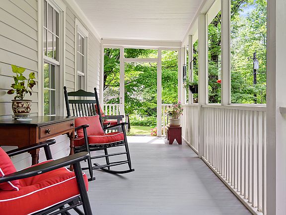 72 Beartown Mountain Rd