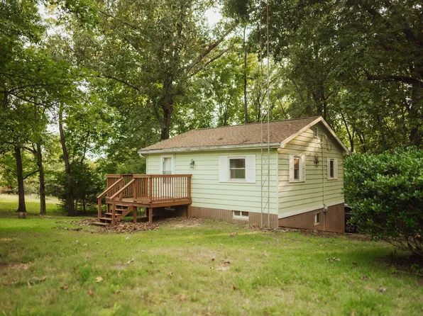 84 Arrowhead Rd, Eddyville, KY 42038
