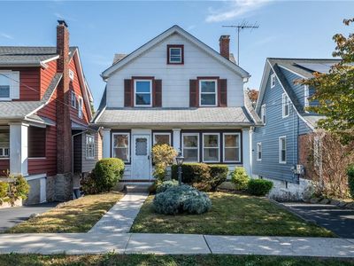 27 Ellenton Avenue, New Rochelle, NY, 10801