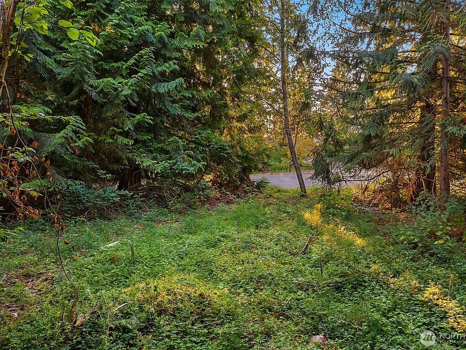 1st image of 107 133rd Street SW