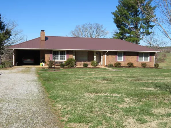 329 Scott Jacobs Memorial Dr, Gretna, VA 24557