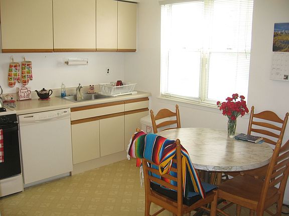 Eat in Kitchen