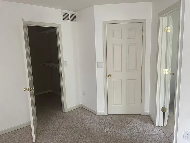 1364 S Cobble Creek Cir — Photo 19