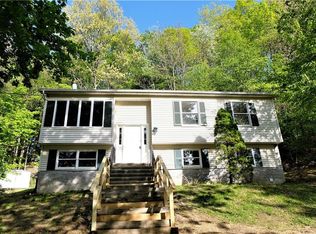 8 Evergreen Rd, Cortlandt Manor, NY 10567