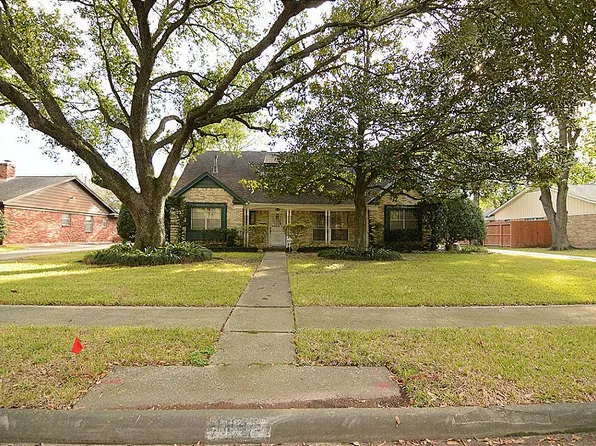 7803 De Moss Dr, Houston, TX 77036