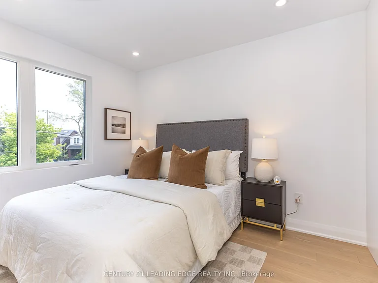 12 Marigold Ave — Photo 15