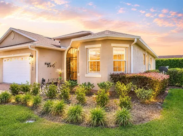 10199 Mainsail Dr, Oxford, FL 34484