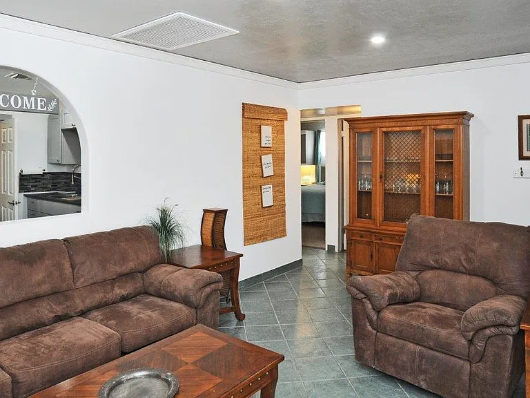 901 W Calle Ramona #1 — Photo 11