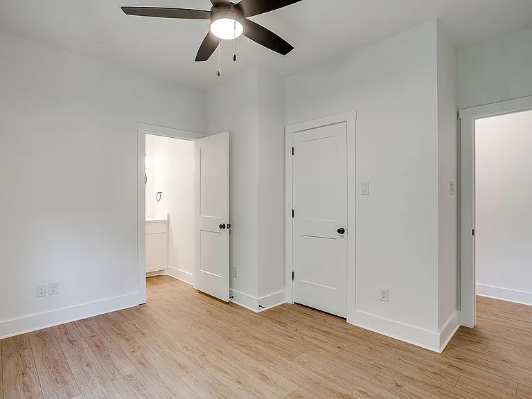 2341 Benbrook Blvd — Photo 65