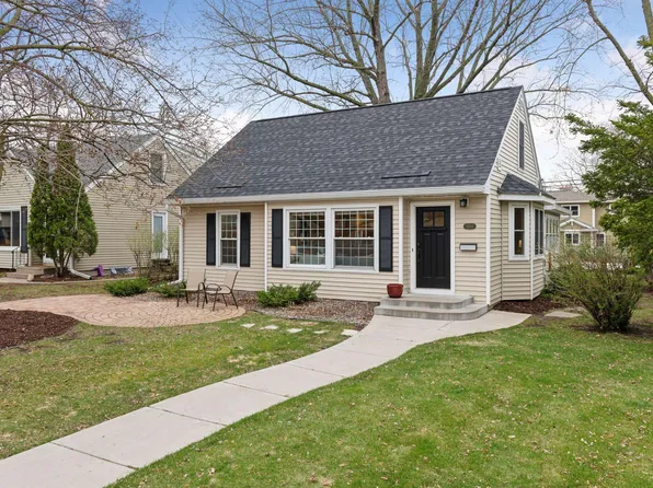 5504 Irving Ave S, Minneapolis, MN 55419