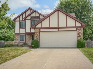 5037 Rockwood Dr, Grand Blanc, MI 48439