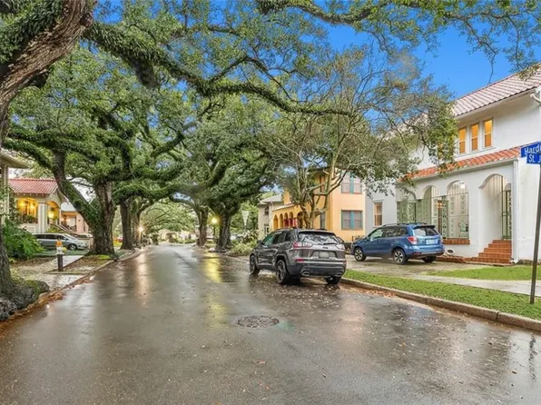 930 Harding Dr, New Orleans, LA 70119