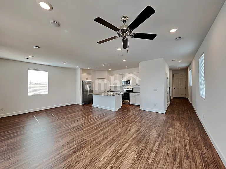 9148 Crocker Point Ct — Photo 8