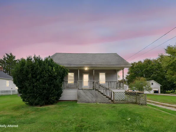 818 North St, Hebron, OH 43025