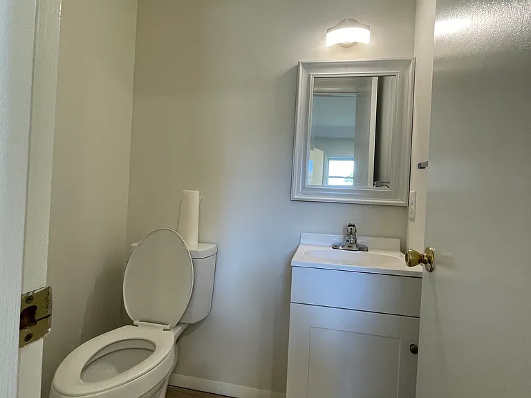 97 Meadowbrook Dr — Photo 15
